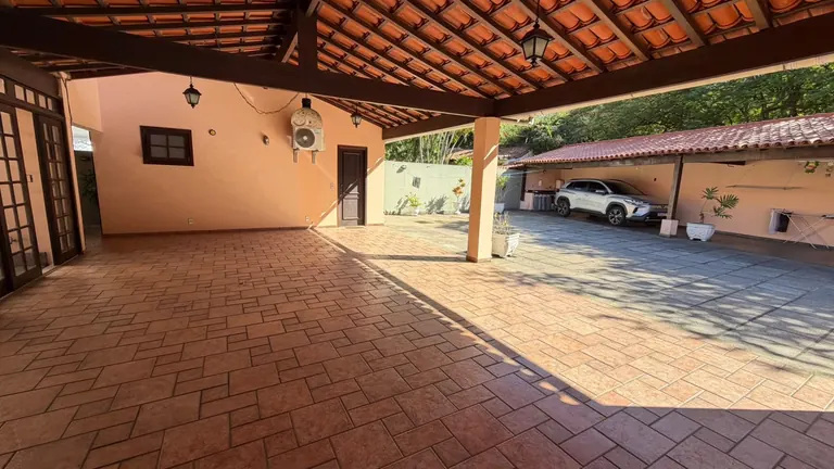 Casa Condomínio Nova Ipanema Barra da Tijuca área de garagem coberta