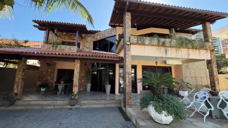Casa à venda no Condomínio Nova Ipanema - Piscina, área externa e jardim, Barra da Tijuca