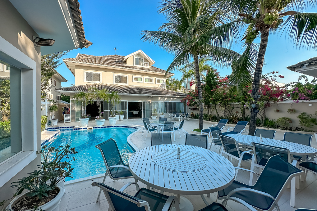 Casa Triplex de Luxo Quintas do Rio - 4 Suítes, Barra da Tijuca
